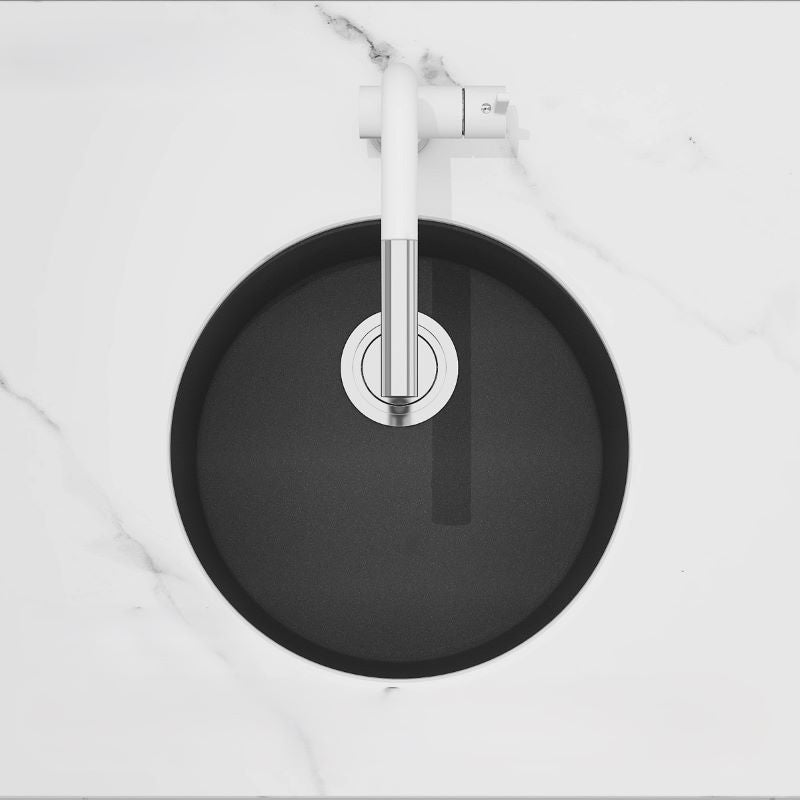 Durable quartz material, with a finely crafted profile and exquisite contours.