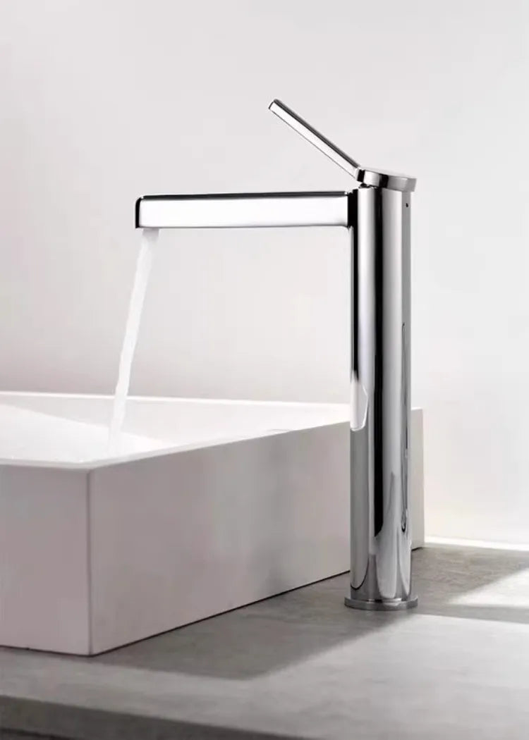LEEGO BATHROOM FAUCET single handle single-function Hot and cold water switch